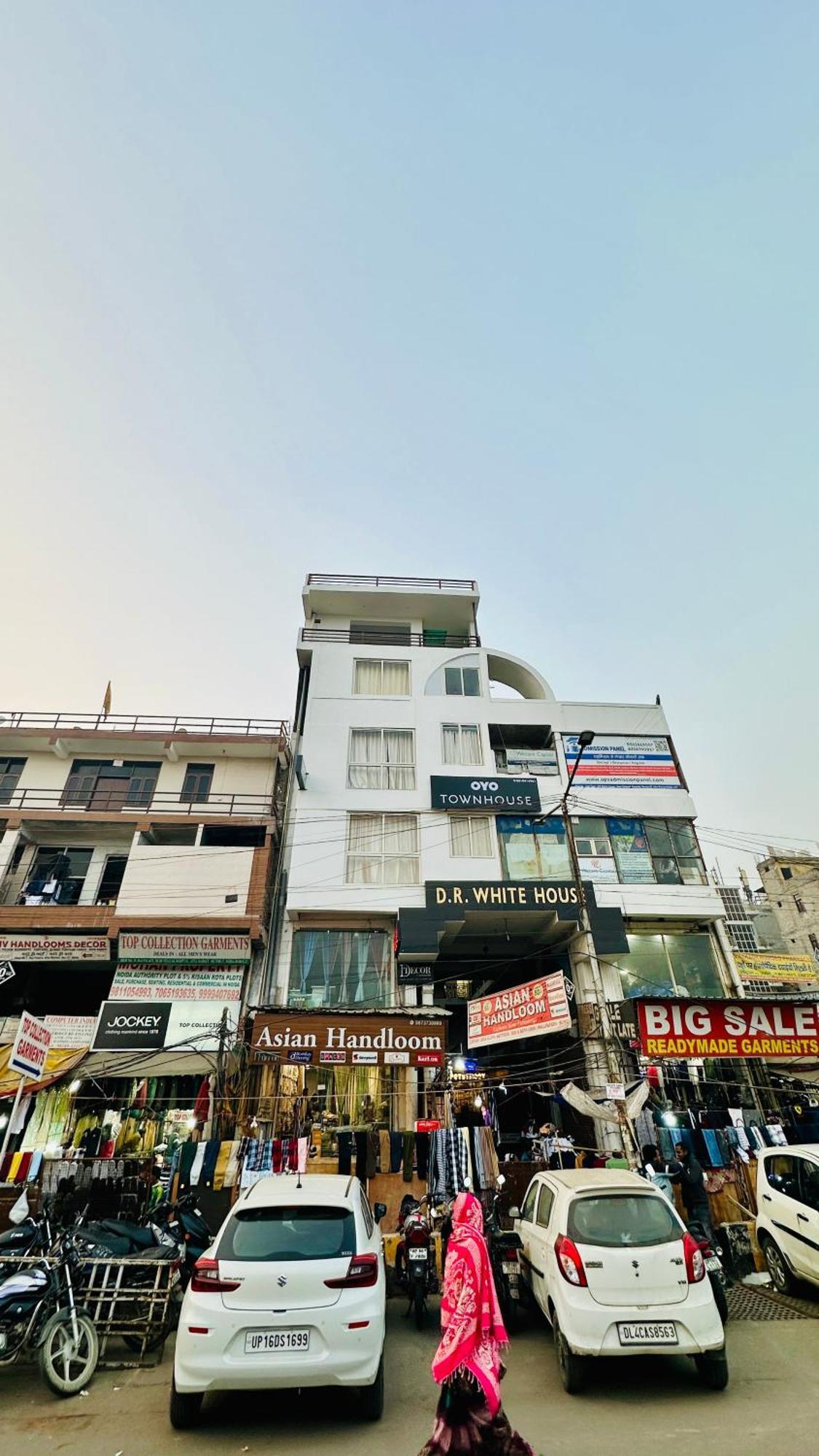 Dr White House - Noida Sector 18 Ξενοδοχείο Εξωτερικό φωτογραφία